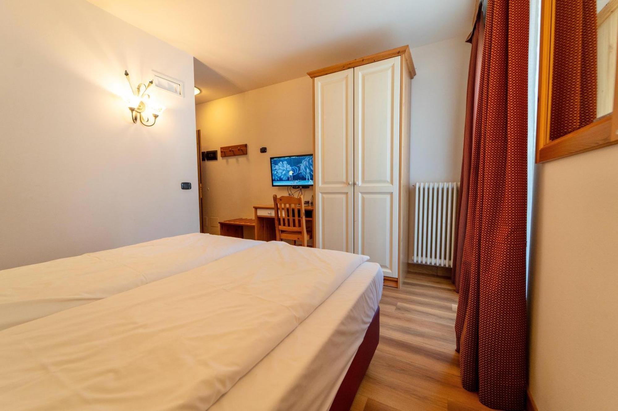 ליביניו Hotel Primula מראה חיצוני תמונה